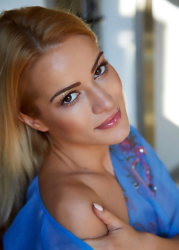 Hot girl doesn't want to wear anything during her shoot