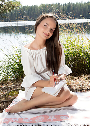 Deena in the Sun Kissed