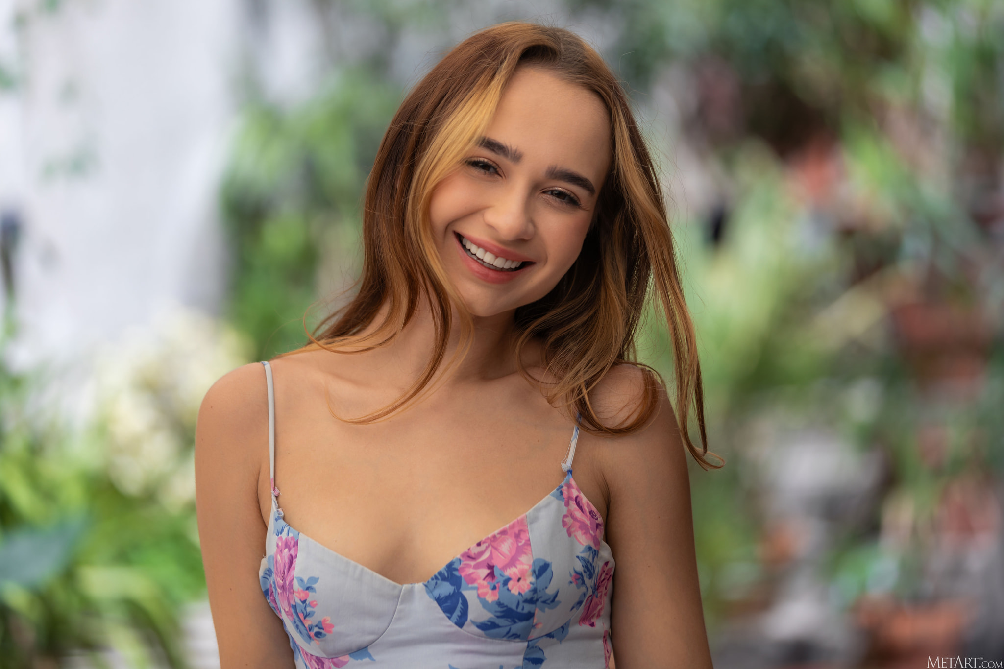 Aimee Rox in the Body Moves - full photo 01