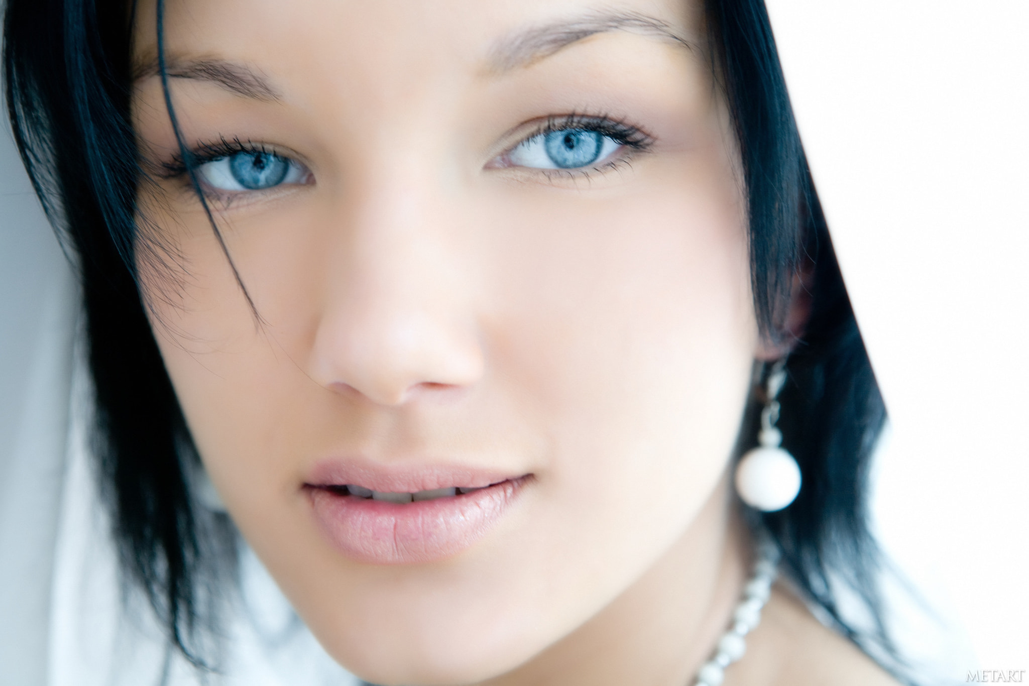 Loreen A in the A beautiful woman with black hair and blue eyes demonstrates sweet outie vagina and trimmed pubis - full photo 04